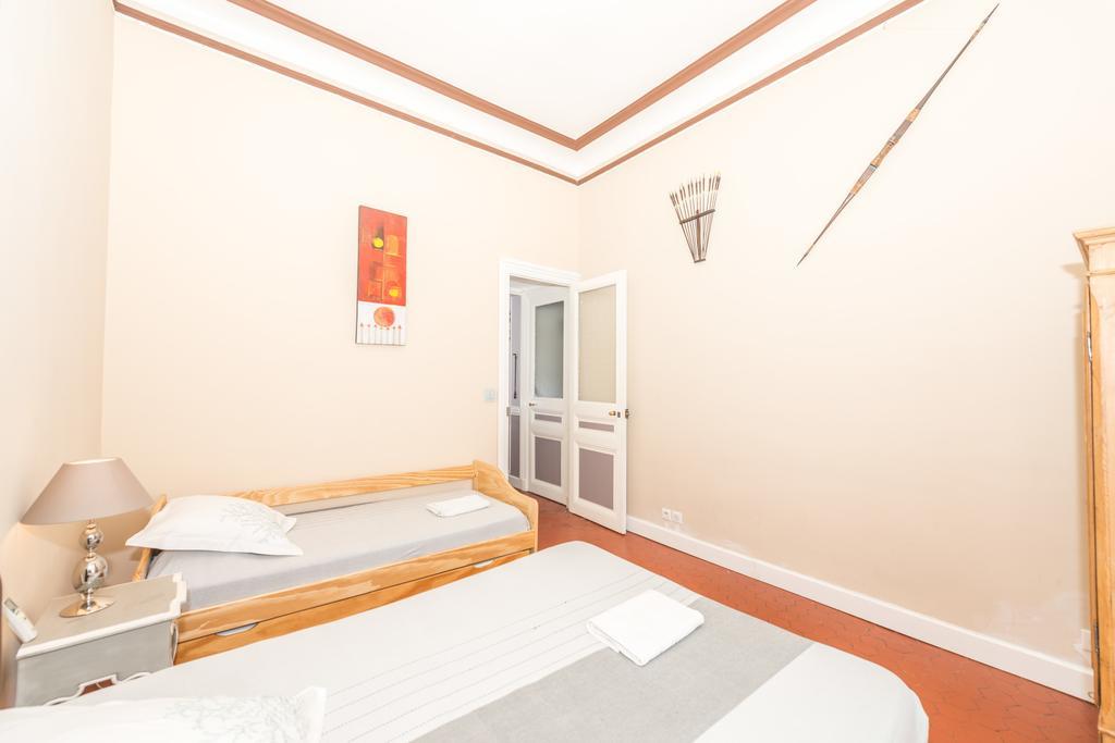Ferienwohnung Maam - Bugeaud Marseilles Zimmer foto
